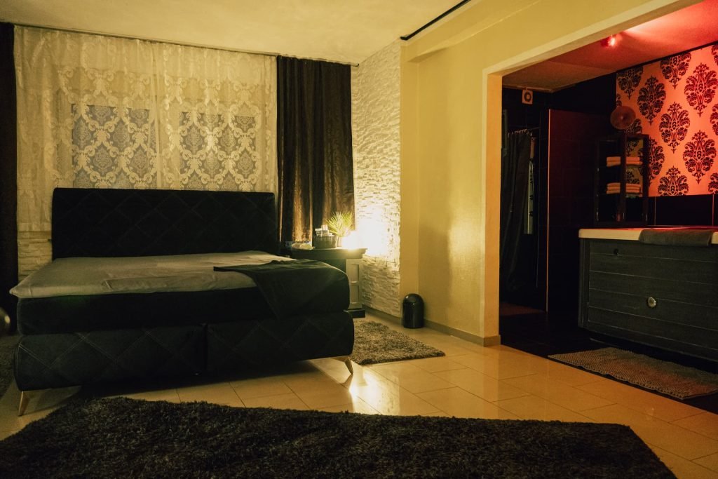 Layla Nachtclub Münster Schlafzimmer Ambiente Layla Nachtclub Münster Schlafzimmer – edles Ambiente mit luxuriösem Design und warmem Licht